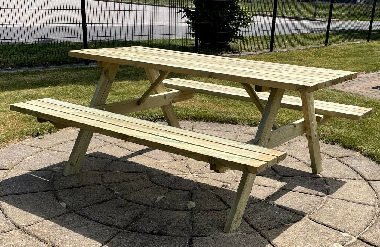 Riga picknickbank 180