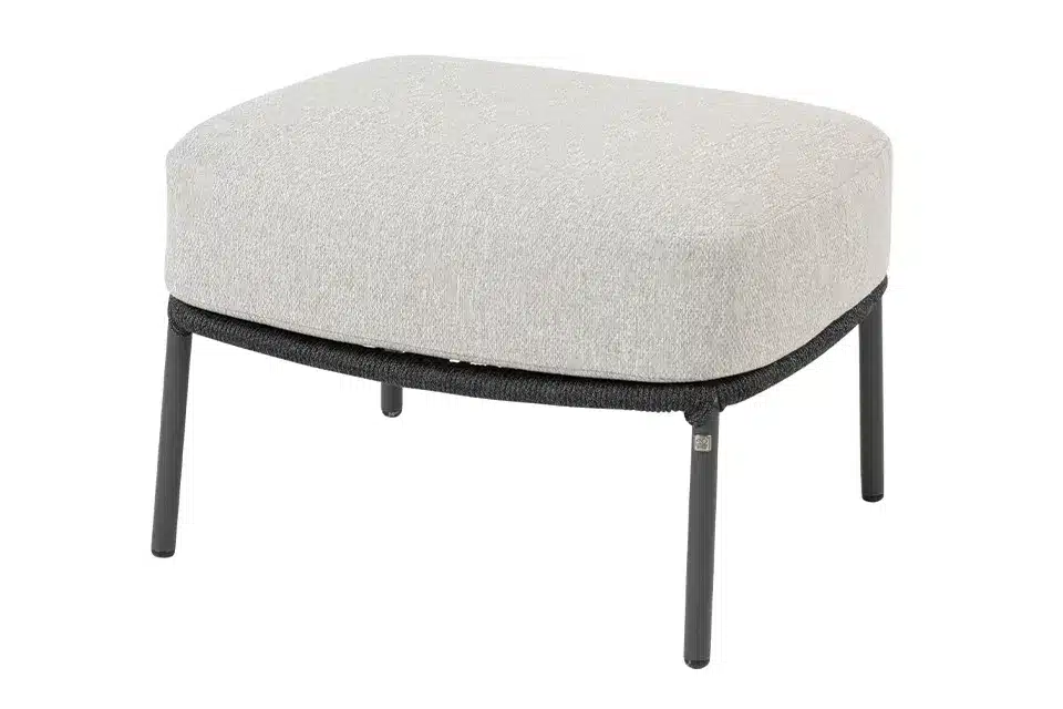 4 Seasons Outdoor | Voetenbank Calpi