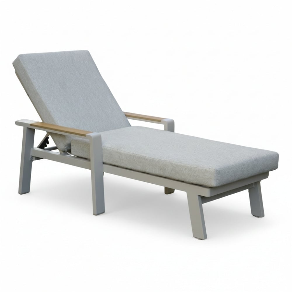 lola ligbed | aluminium + polywood | beige | 199cm