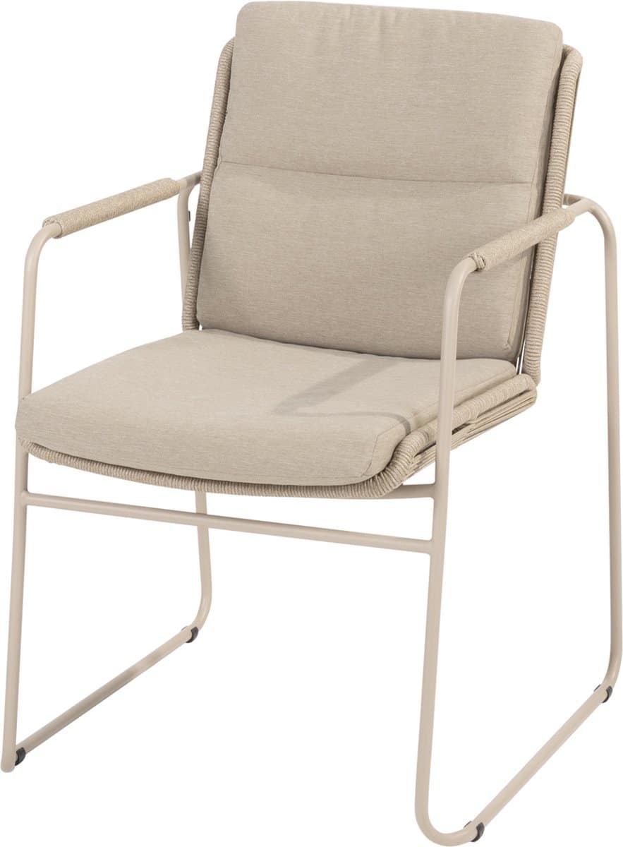 parma stapelbare armstoel