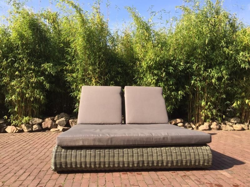 Ligbed Duo Corsica zwart onderstel taupekussens