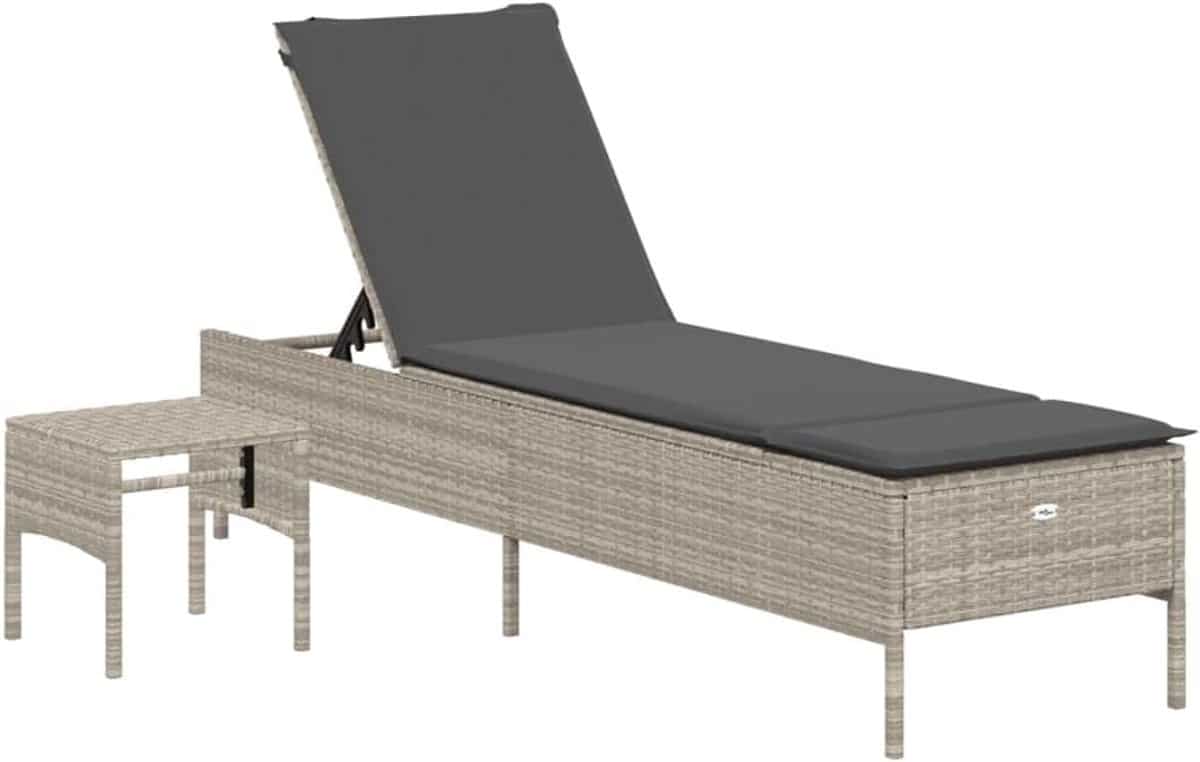 ligbed met tafel zonnebed tuinmeubel ontspannen buiten