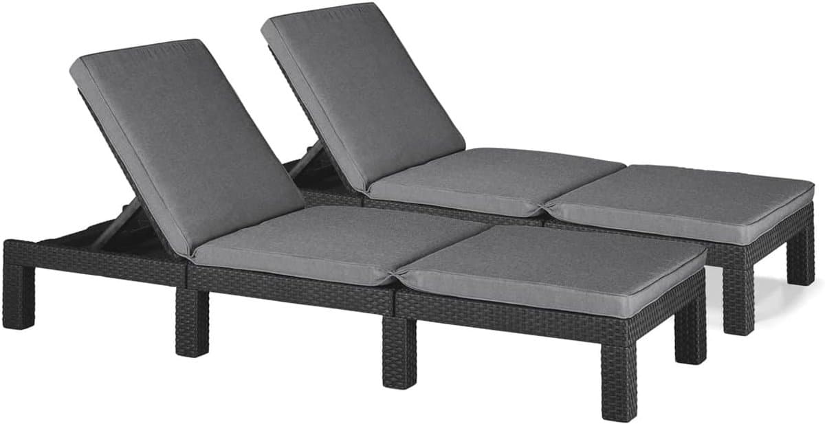 ligbed set loungestoel buiten ontspannen in zon