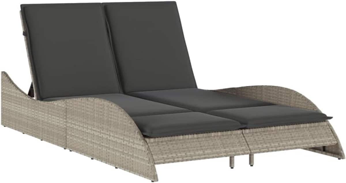 lounger met kussens tuinstoel ligbed buiten ontspannen