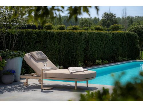 Milano ligbed latte met Vic koffietafeltje 4 Seasons Outdoor