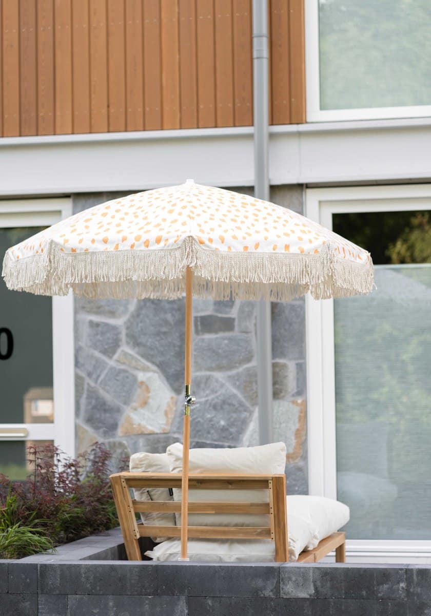 strandparasol tuinparasol geel beige | kantelbaar | met hoes