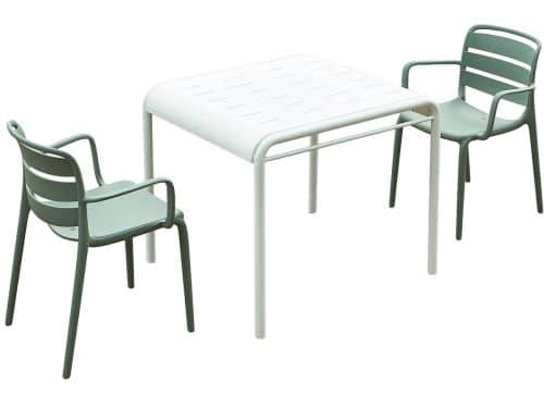 Vente-unique Tuineethoek van polypropyleen: een tafel B.90 cm en 2