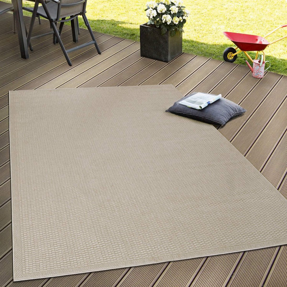 weerbestendig plat geweven buitenkleed beige natuurlijke look