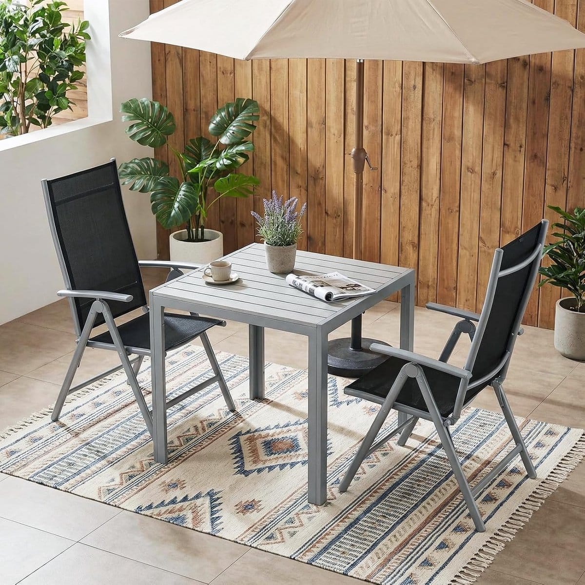 3 delige aluminium balkonset met wpc tuintafel 75×75 cm + 2