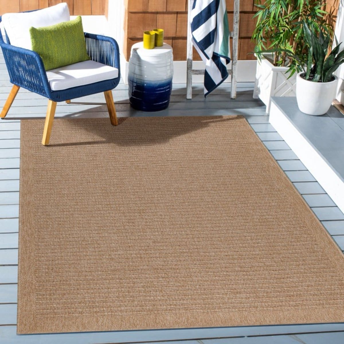 buitenkleed, beige van kleur, vintage stijl, gemaakt van polypropyleen