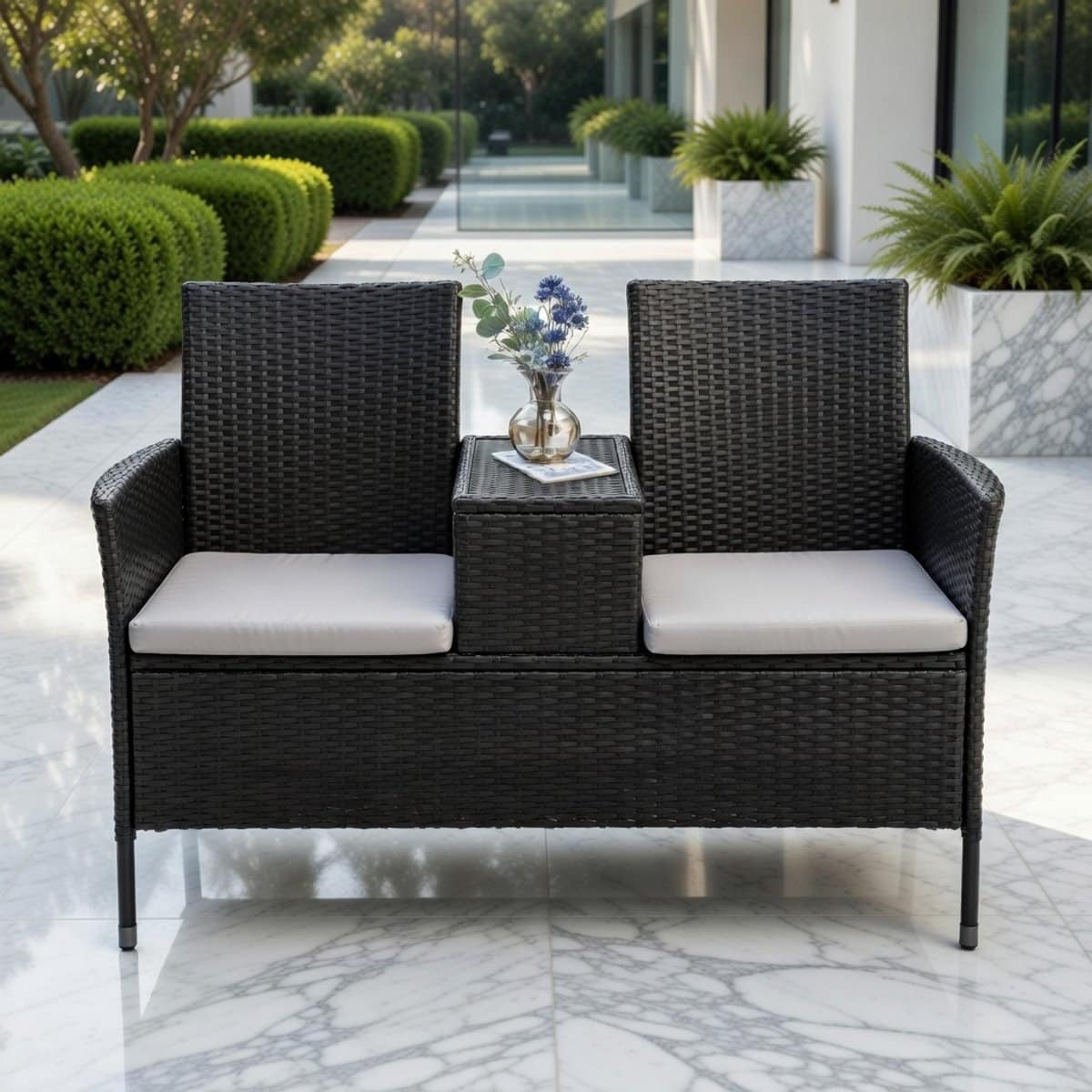 luxe 2 persoons polyrotan balkonset met geïntegreerde tafel en grijze kussens