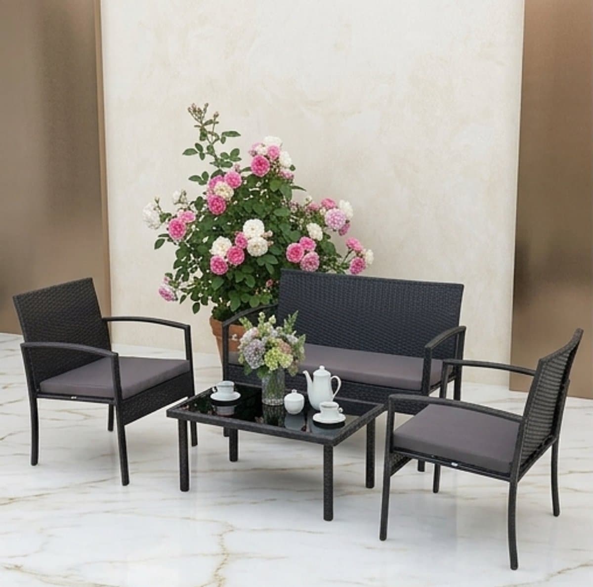 luxe 4 delige polyrotan tuinmeubelset met bank, 2 stoelen en glazen