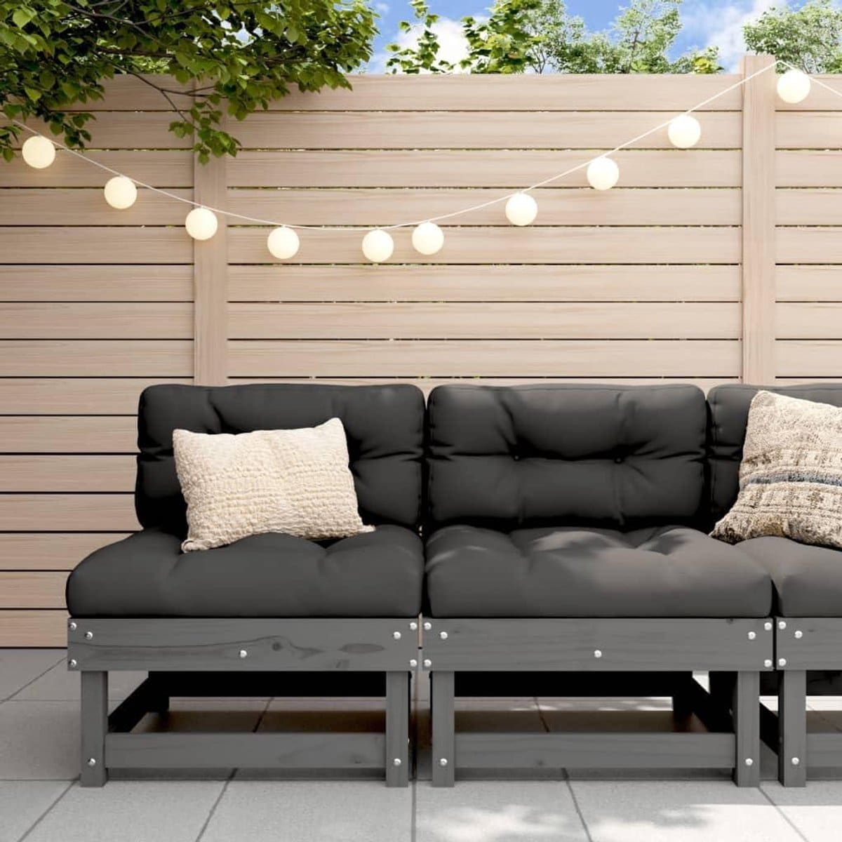 tuin hoek loungeset terras meubels buiten ontspannen