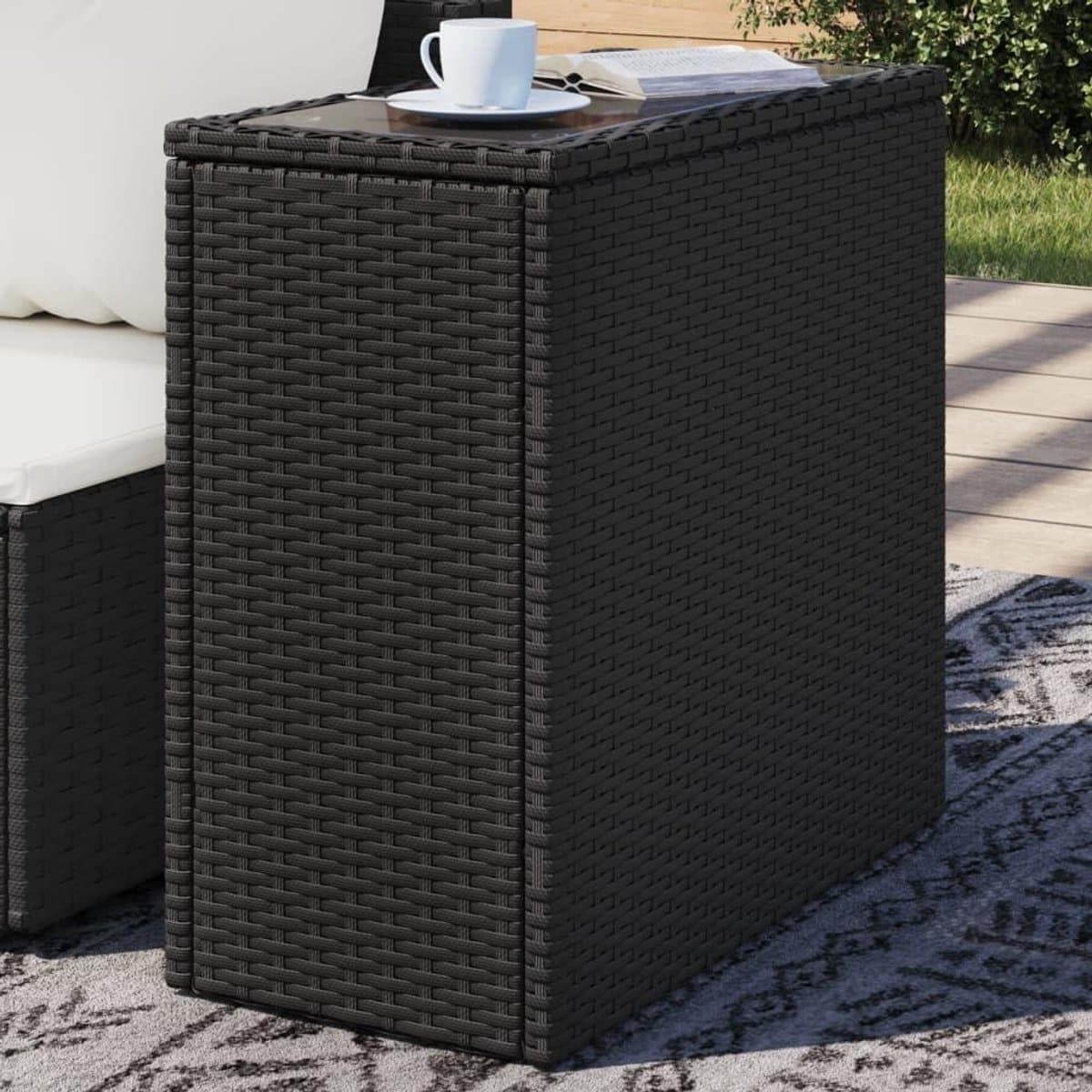 tuintafel rotan buiten bijzettafel genieten buiten weerbestendig