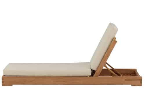 Sunbed ligbed natuur.