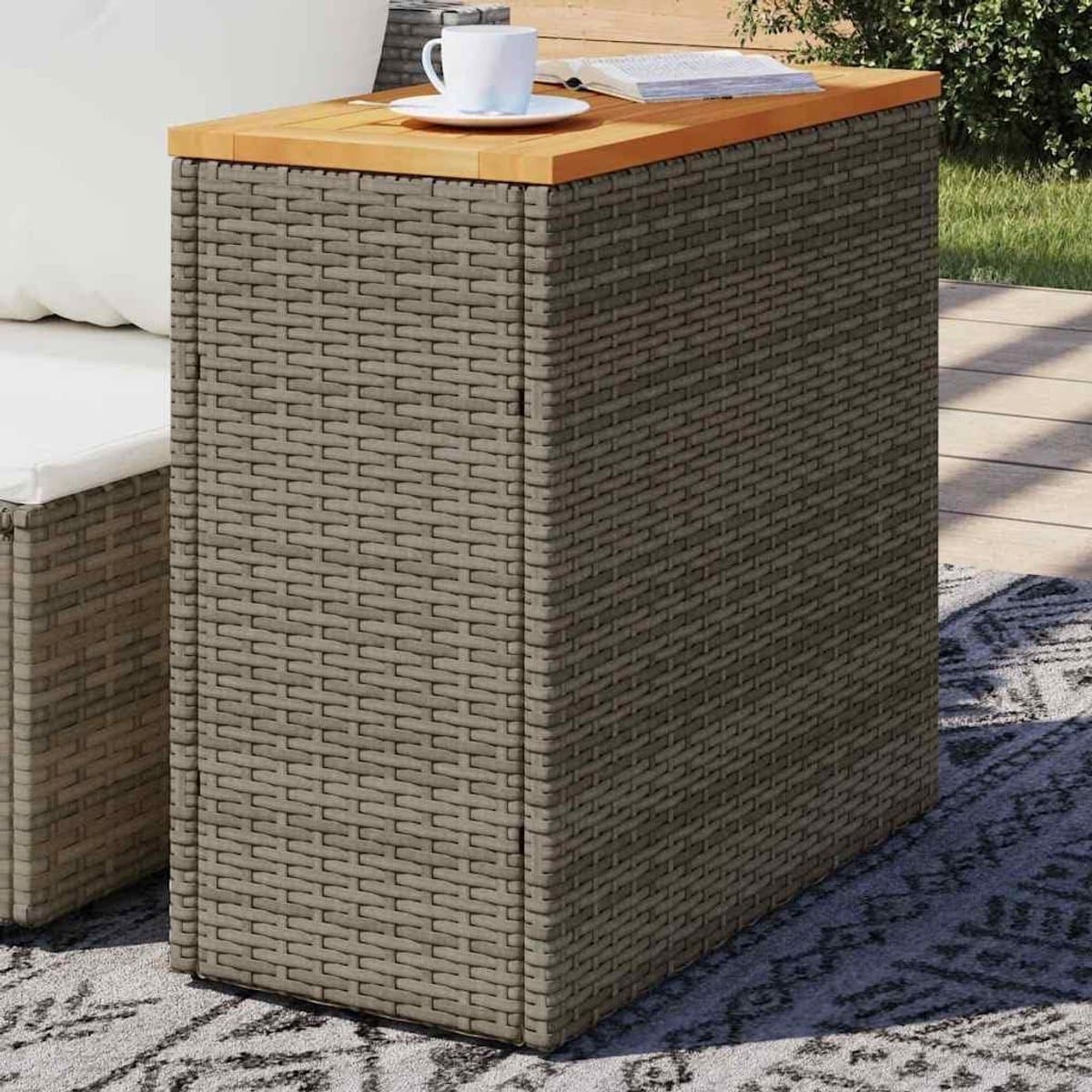 tuin bijzettafel buitentafel terrastafel genieten buiten met