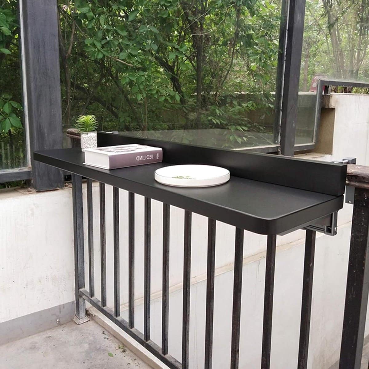 buiten bijzettafel terrastafel tuintafel genieten van buiten