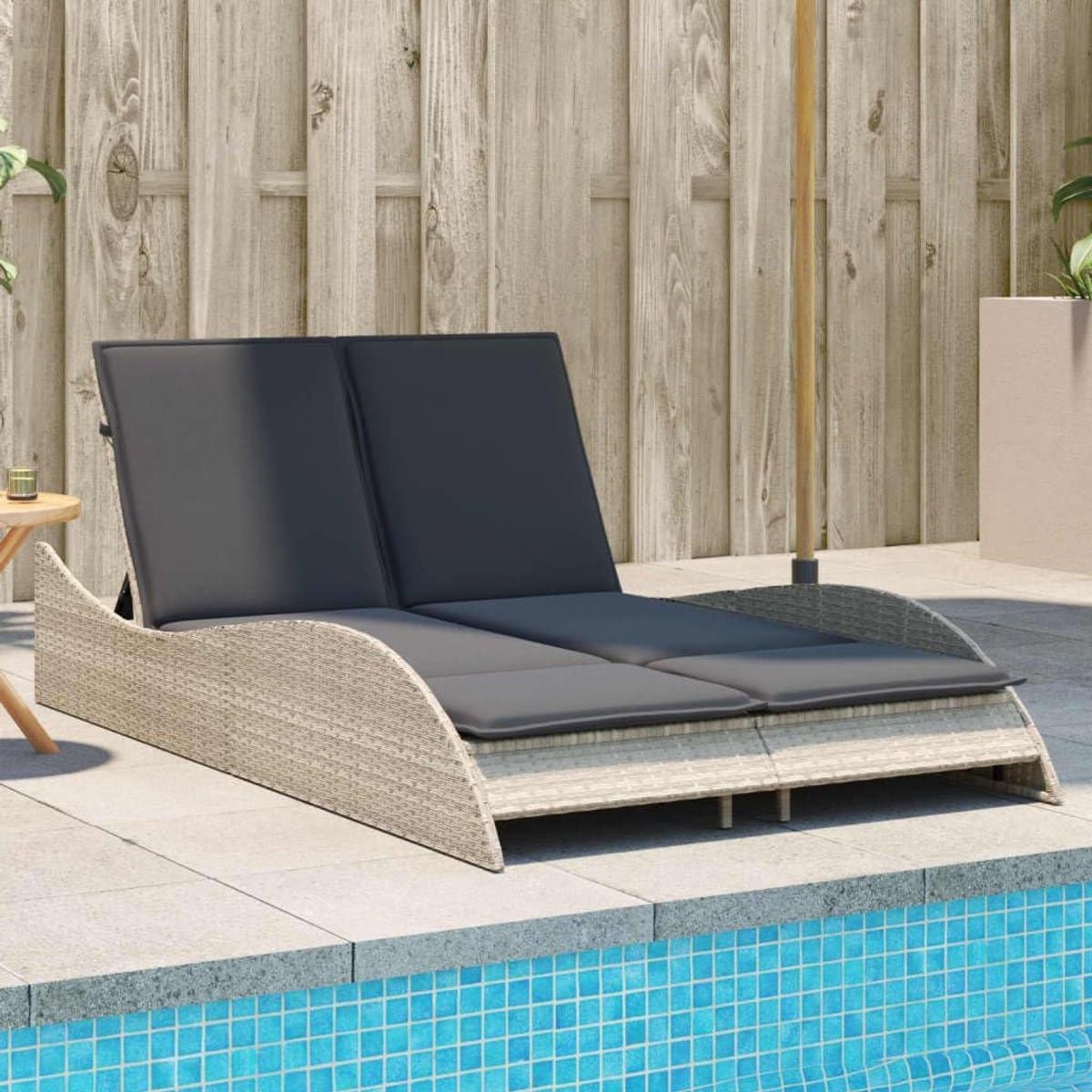 ligbed 114x205x73 cm poly rattan lichtgrijs verstelbaar zonnebed met kussens