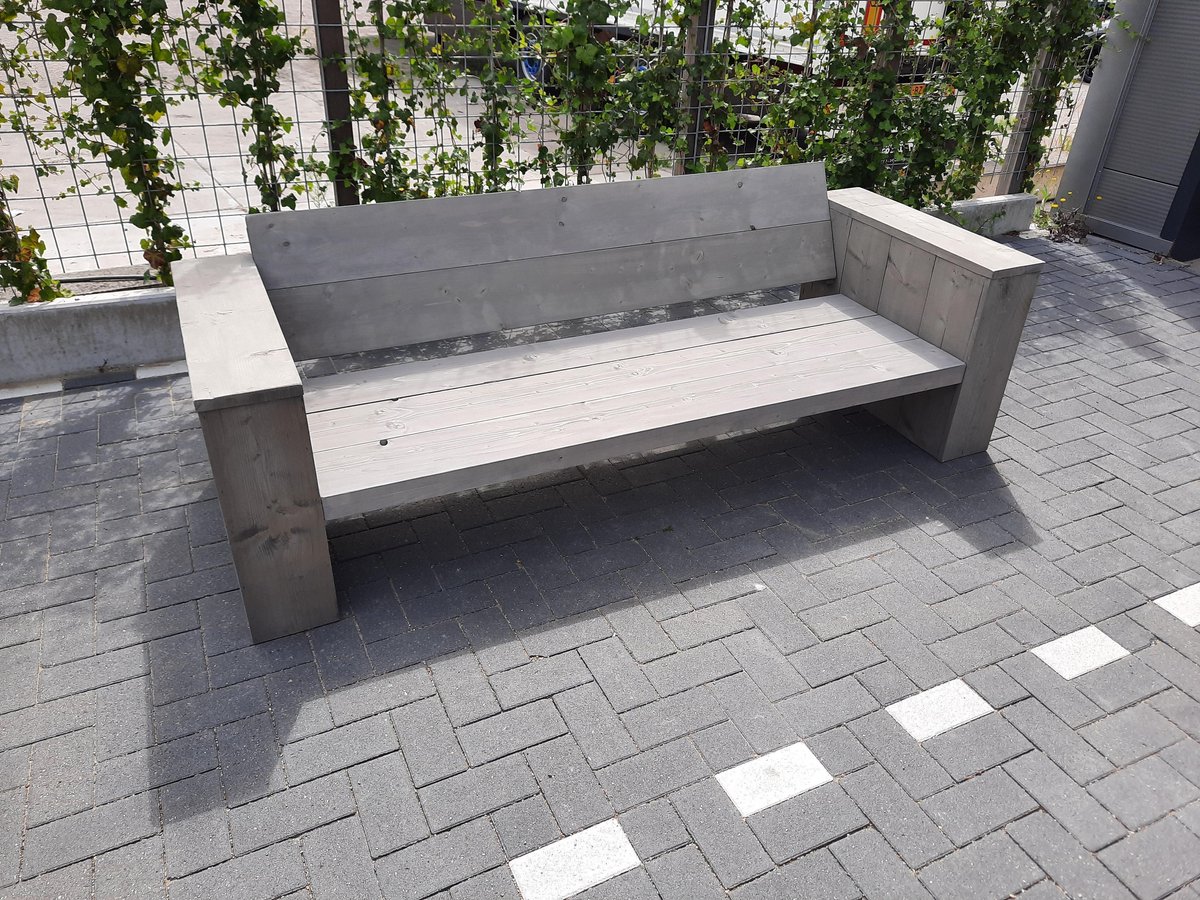 loungebank “garden” van grey wash steigerhout 240cm 4 persoons bank