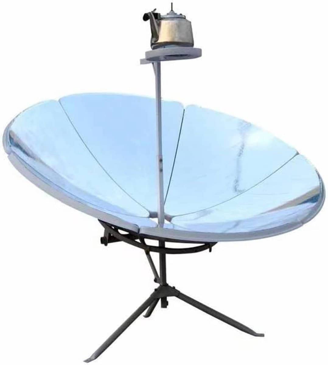 zonnefornuis parabolisch solar cooker buiten koken met zonlicht