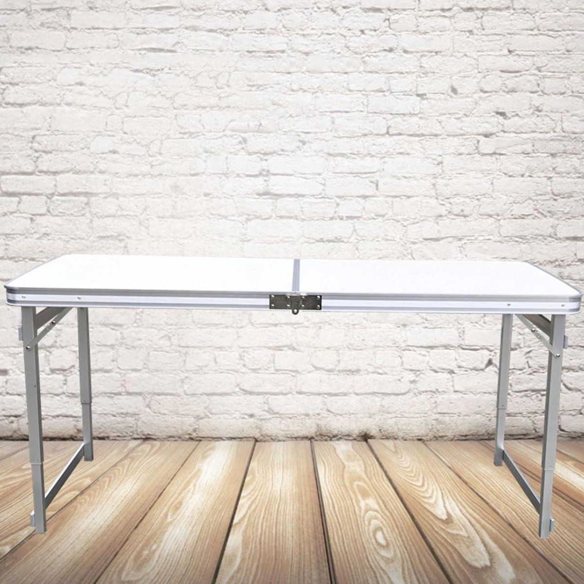 klaptafel met krukjes picknicktafel buiten gezellig buiten eten