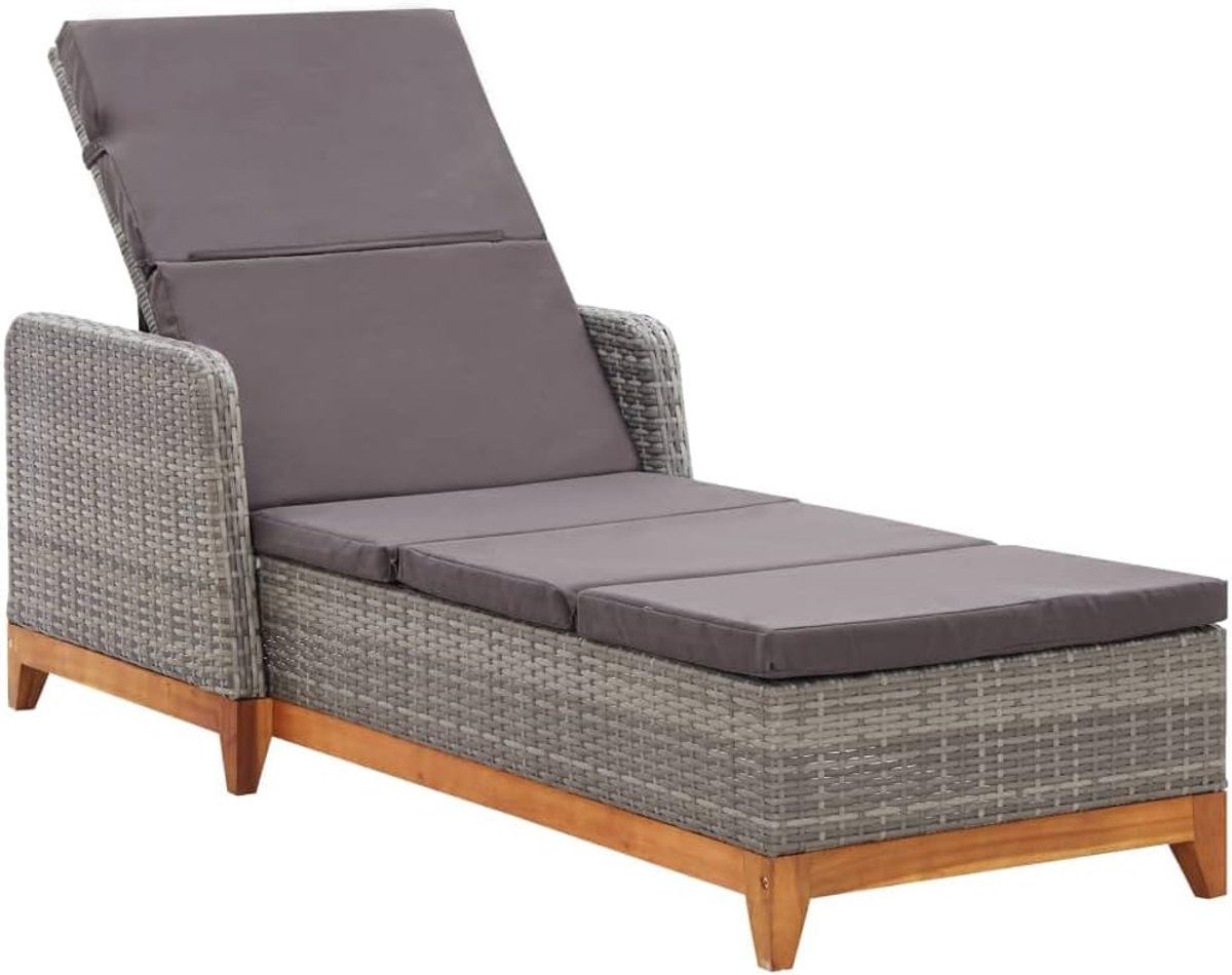ligbed poly rattan loungebed tuinstoel zonnebaden buiten