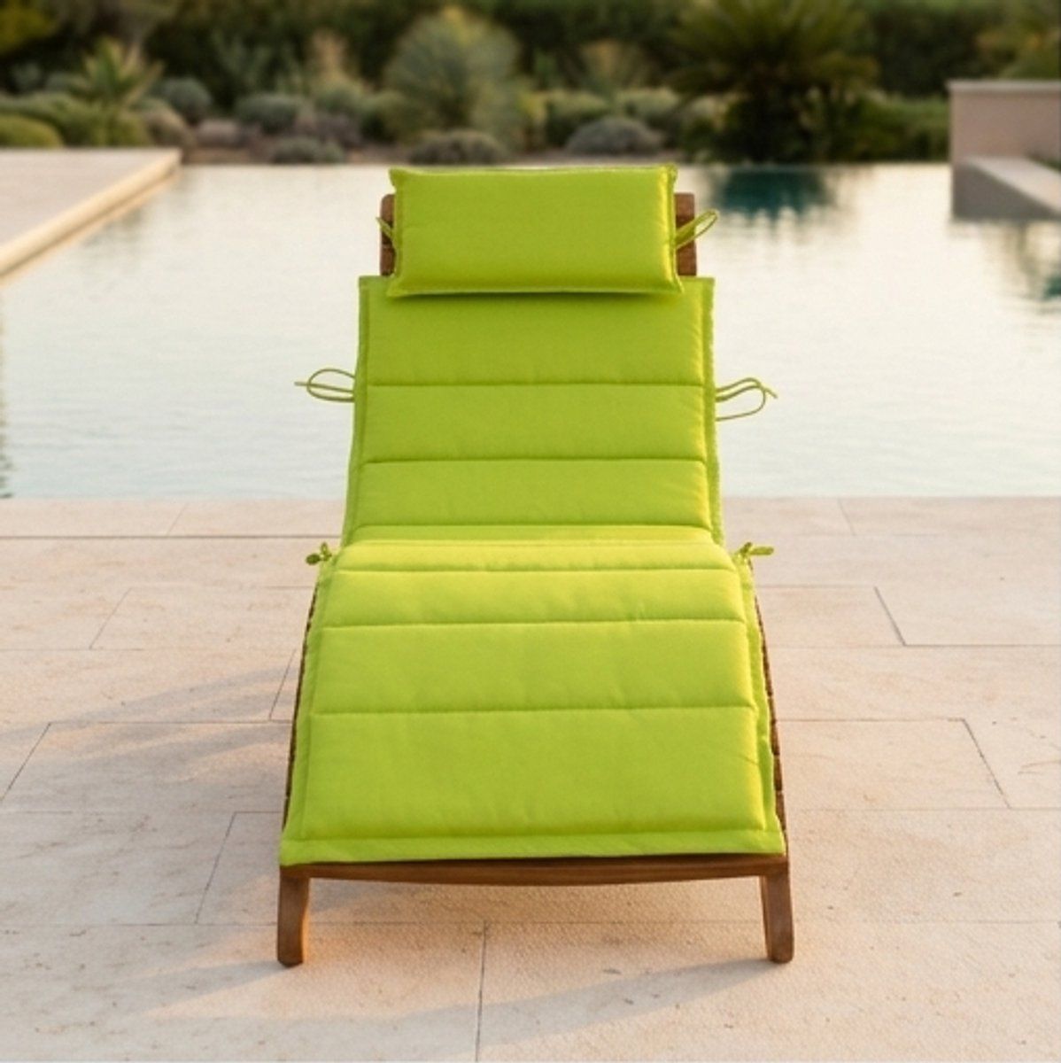 luxe acacia houten ligbedden set met tafel & kussens