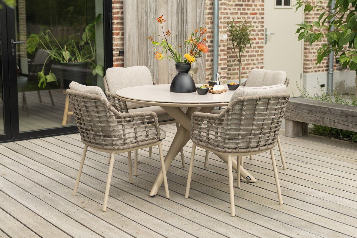 taste puglia/dublin ronde tuinset Ø120 cm. (5 delig) latte