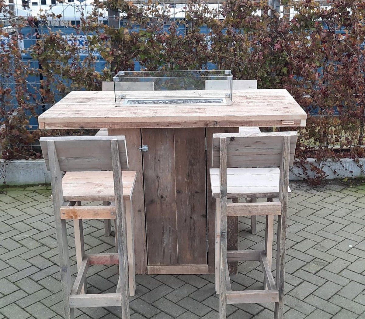 vuurtafel sta tafel set “celebration” van gebruikt steigerhout 80x150cm