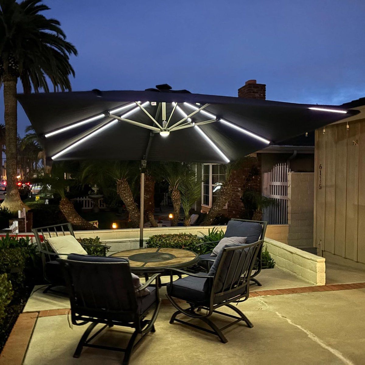 zweefparasol 300×300 cm met led verlichting 360° draaibaar